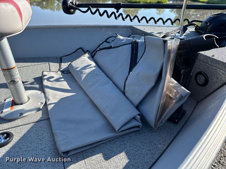 image for item DY0133 2006 Lund 1650 Rebel DC boat