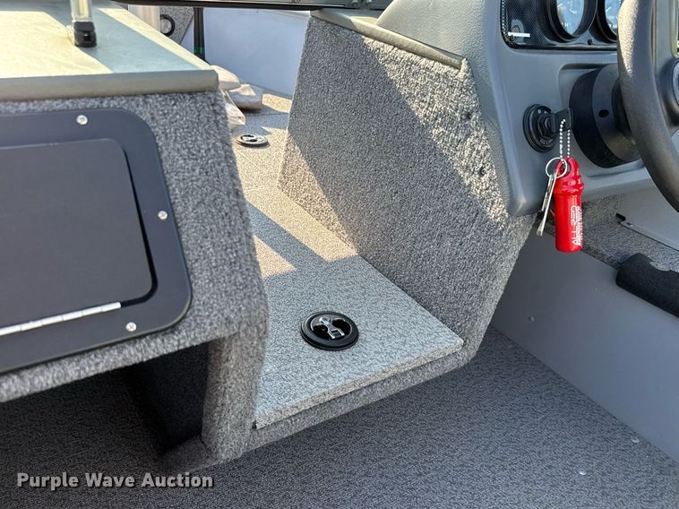 image for item DY0133 2006 Lund 1650 Rebel DC boat