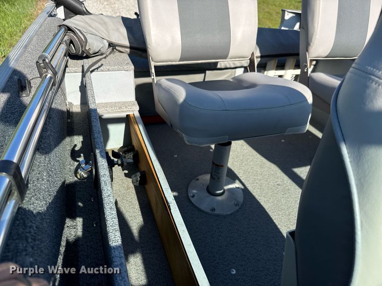 image for item DY0133 2006 Lund 1650 Rebel DC boat