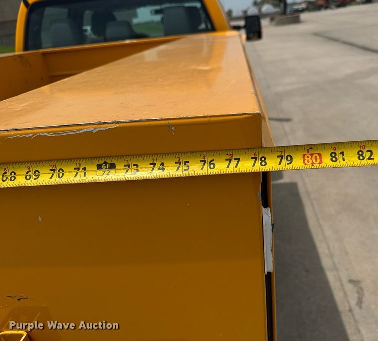 image for item DY0171 2016 Ford F250 Super Duty Crew Cab utility bed pickup truck