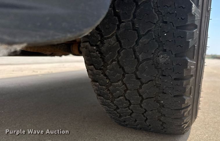 image for item DY0171 2016 Ford F250 Super Duty Crew Cab utility bed pickup truck