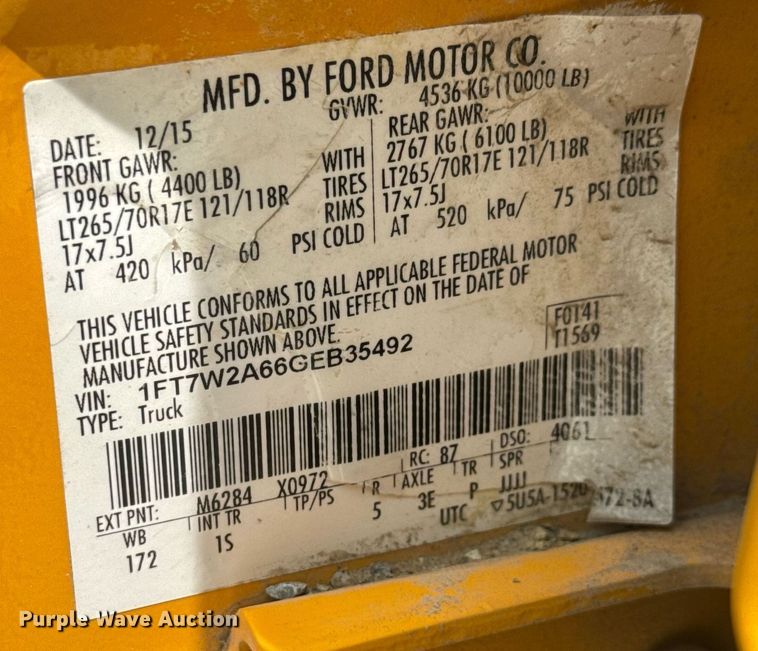 image for item DY0171 2016 Ford F250 Super Duty Crew Cab utility bed pickup truck