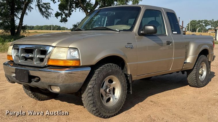 image for item DY0188 1999 Ford Ranger SuperCab pickup truck