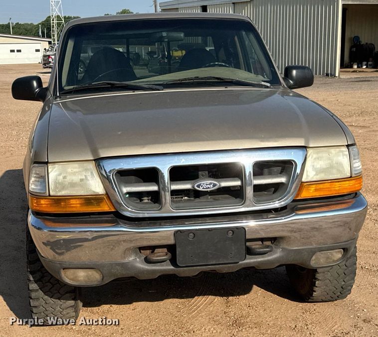 image for item DY0188 1999 Ford Ranger SuperCab pickup truck