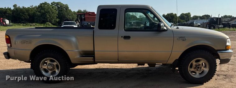 image for item DY0188 1999 Ford Ranger SuperCab pickup truck