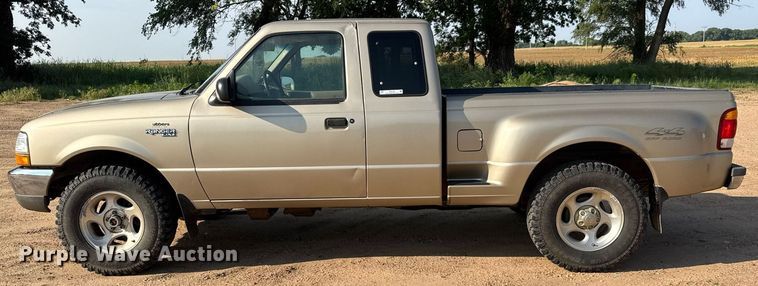 image for item DY0188 1999 Ford Ranger SuperCab pickup truck
