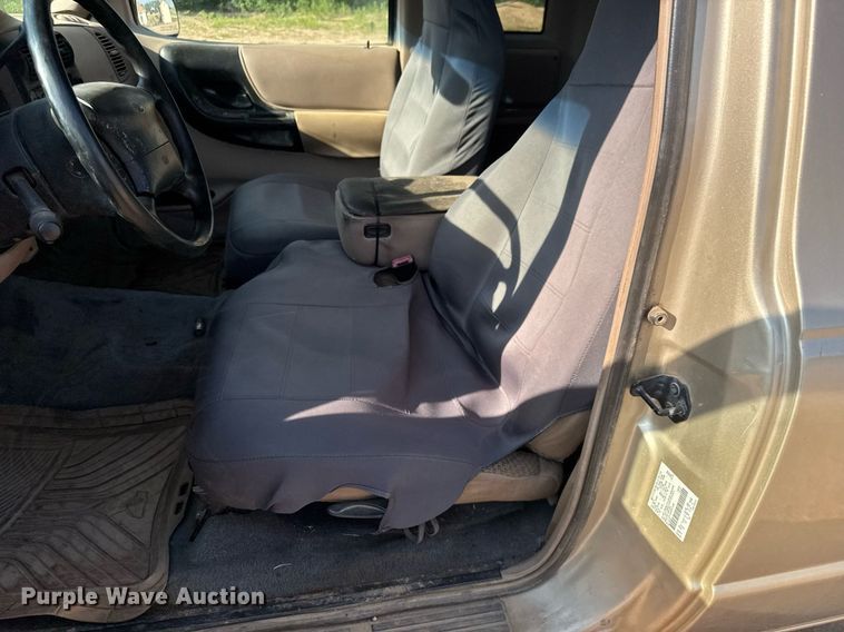 image for item DY0188 1999 Ford Ranger SuperCab pickup truck