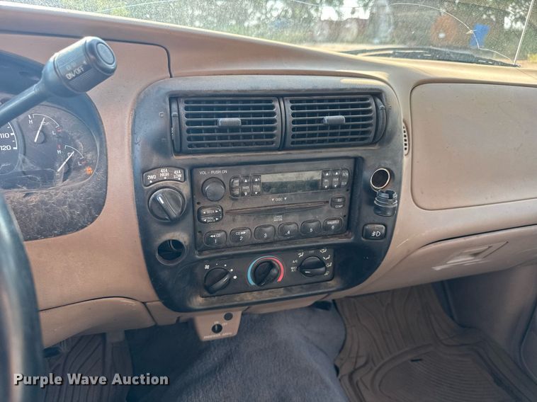 image for item DY0188 1999 Ford Ranger SuperCab pickup truck