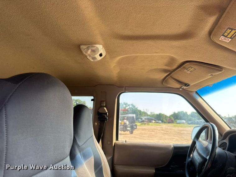 image for item DY0188 1999 Ford Ranger SuperCab pickup truck