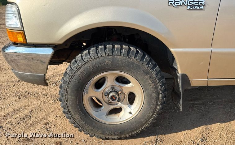 image for item DY0188 1999 Ford Ranger SuperCab pickup truck
