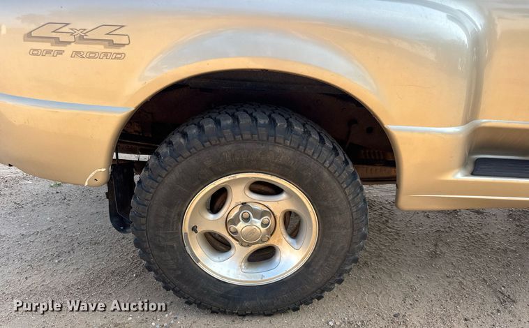 image for item DY0188 1999 Ford Ranger SuperCab pickup truck