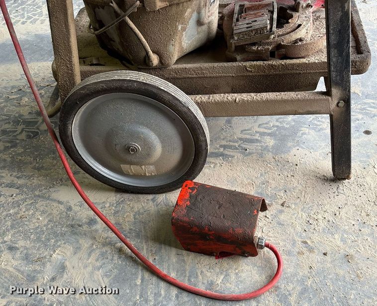 image for item DY0574 Ridgid 1224 pipe threading machine