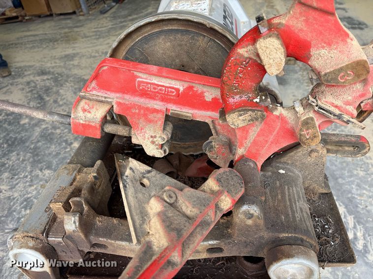 image for item DY0574 Ridgid 1224 pipe threading machine