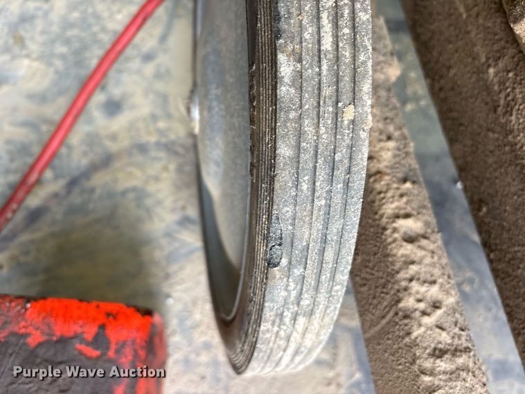 image for item DY0574 Ridgid 1224 pipe threading machine