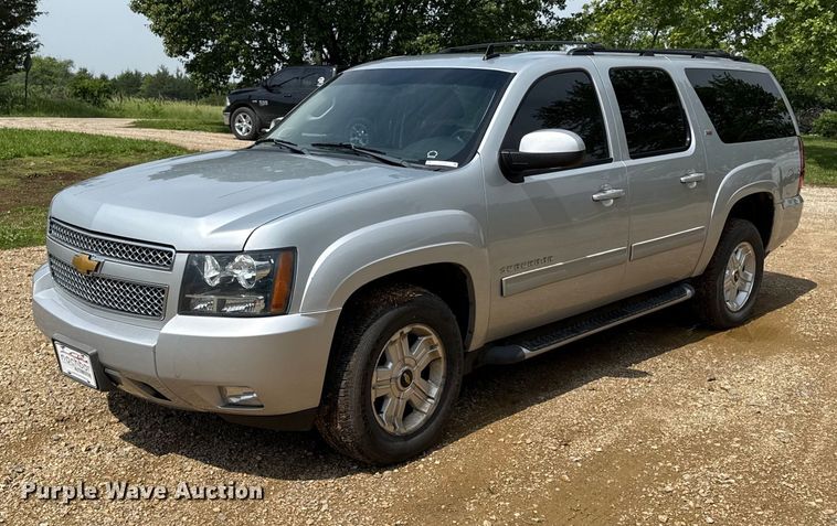 image for item DZ4130 2012 Chevrolet Suburban Z71 SUV