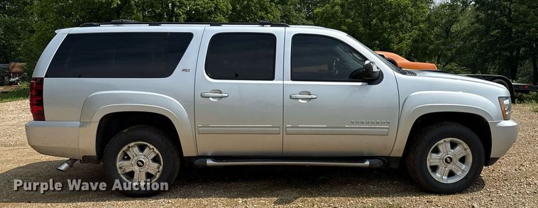 image for item DZ4130 2012 Chevrolet Suburban Z71 SUV