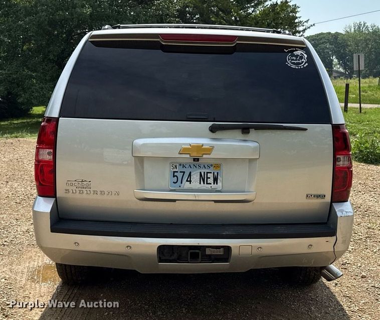 image for item DZ4130 2012 Chevrolet Suburban Z71 SUV