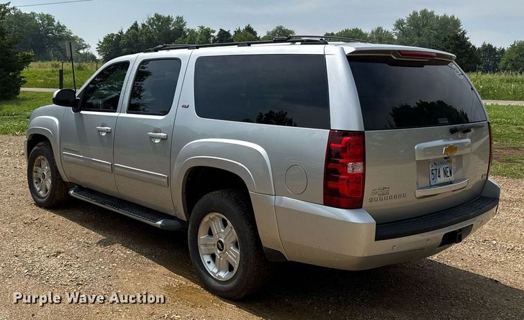 image for item DZ4130 2012 Chevrolet Suburban Z71 SUV