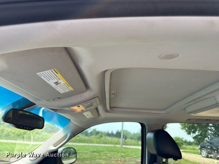 image for item DZ4130 2012 Chevrolet Suburban Z71 SUV