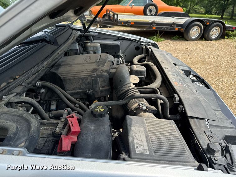 image for item DZ4130 2012 Chevrolet Suburban Z71 SUV