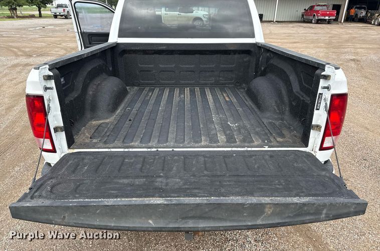 image for item DZ8482 2015 Dodge Ram 1500 Crew Cab pickup truck