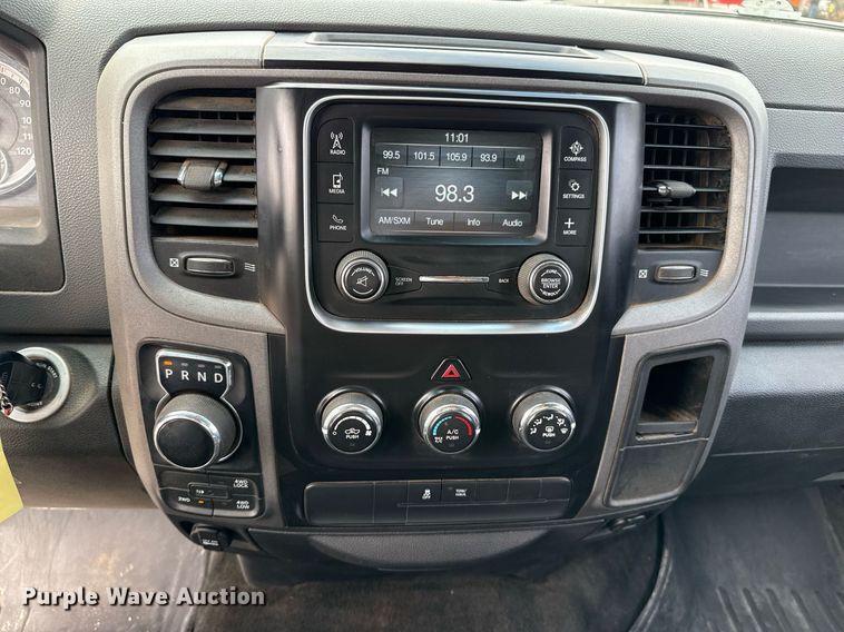 image for item DZ8482 2015 Dodge Ram 1500 Crew Cab pickup truck