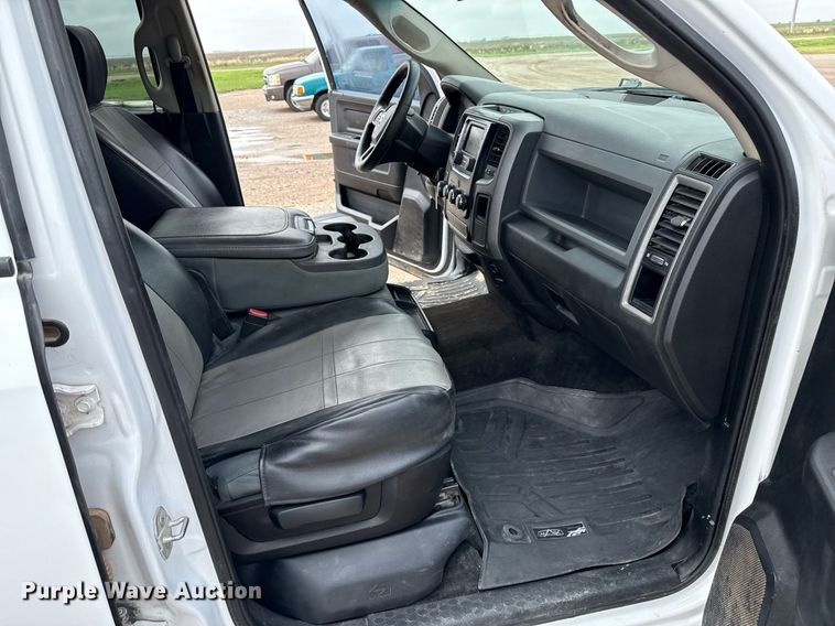 image for item DZ8482 2015 Dodge Ram 1500 Crew Cab pickup truck