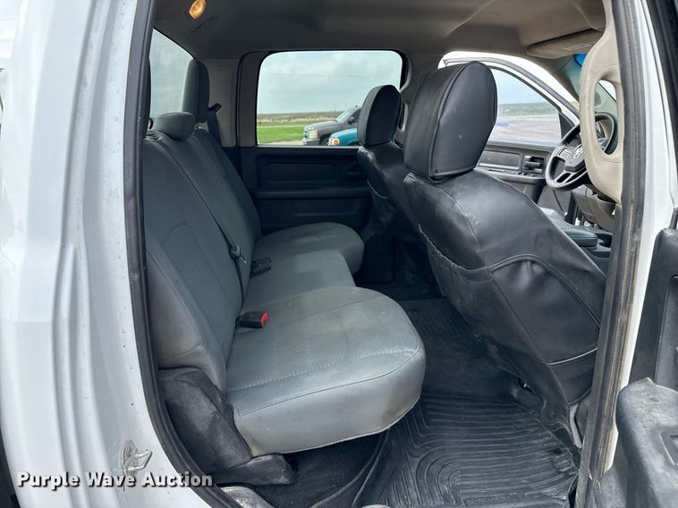 image for item DZ8482 2015 Dodge Ram 1500 Crew Cab pickup truck