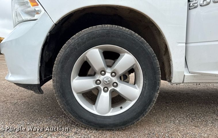 image for item DZ8482 2015 Dodge Ram 1500 Crew Cab pickup truck