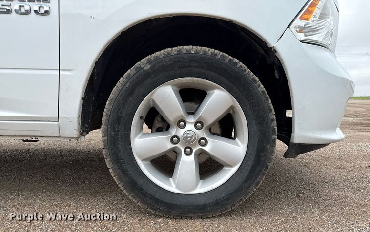 image for item DZ8482 2015 Dodge Ram 1500 Crew Cab pickup truck