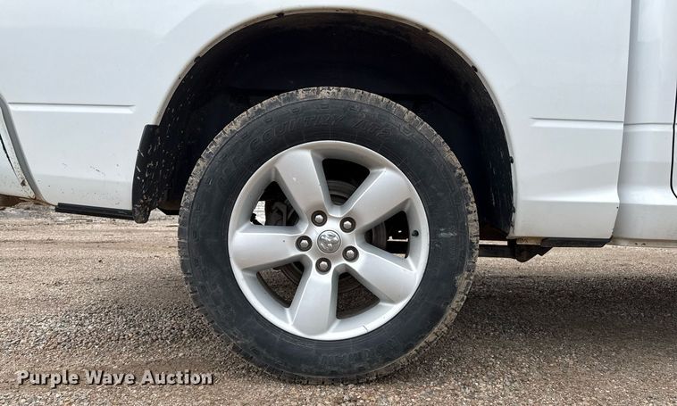 image for item DZ8482 2015 Dodge Ram 1500 Crew Cab pickup truck