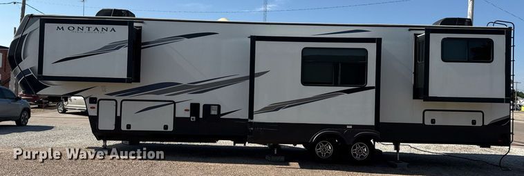 image for item DZ8495 2021 Keystone Montana High Country HM373RD21 camper