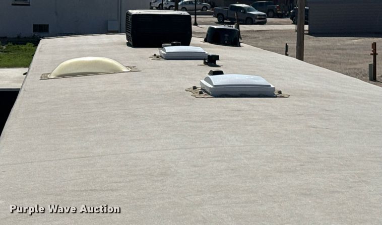 image for item DZ8495 2021 Keystone Montana High Country HM373RD21 camper