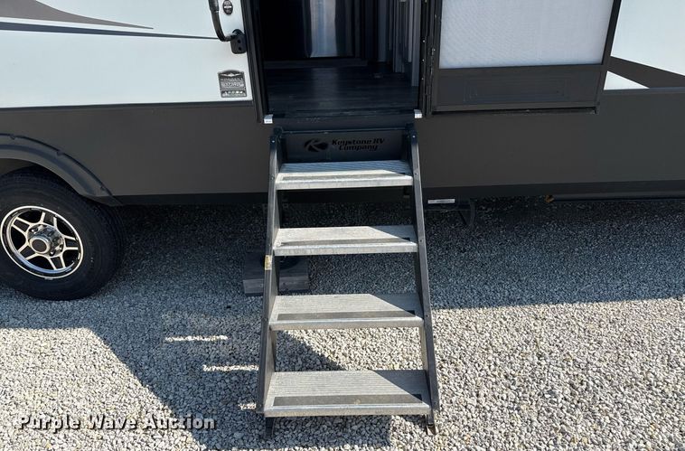 image for item DZ8495 2021 Keystone Montana High Country HM373RD21 camper