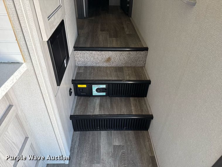 image for item DZ8495 2021 Keystone Montana High Country HM373RD21 camper