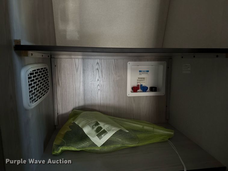 image for item DZ8495 2021 Keystone Montana High Country HM373RD21 camper