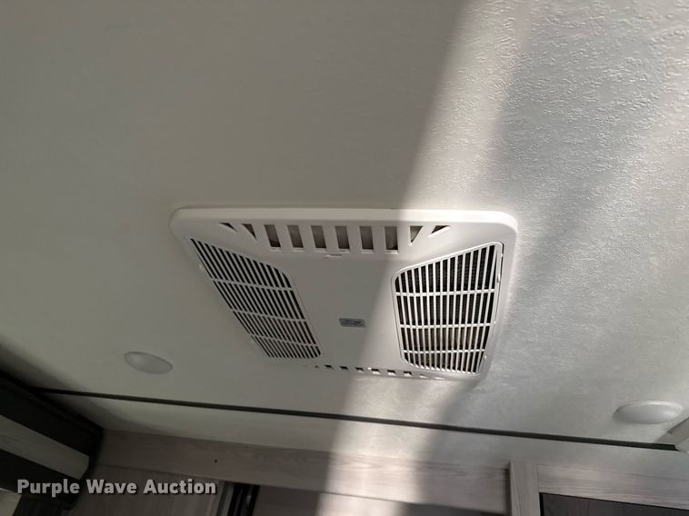 image for item DZ8495 2021 Keystone Montana High Country HM373RD21 camper