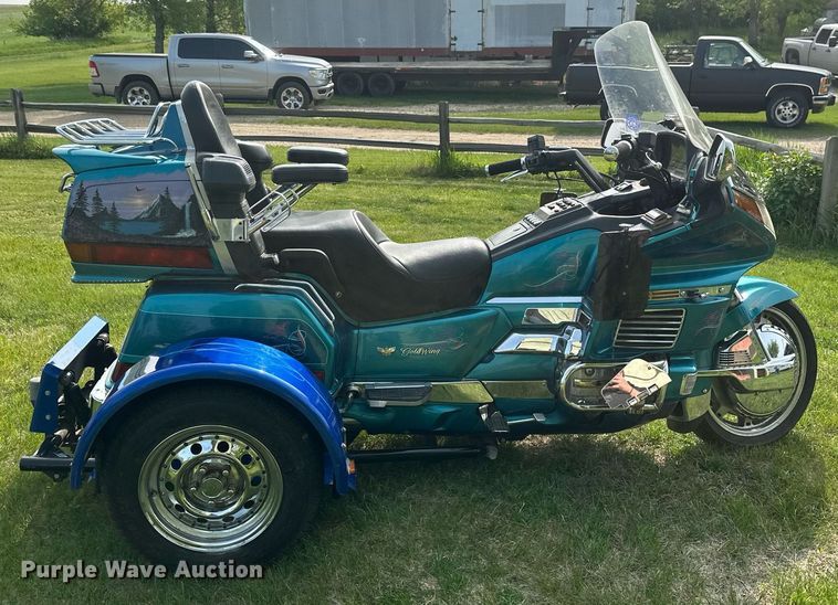 image for item DZ8987 1992 Honda GL1500SE motorcycle