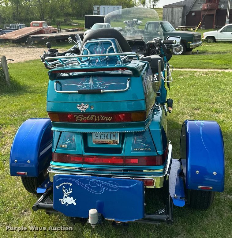 image for item DZ8987 1992 Honda GL1500SE motorcycle