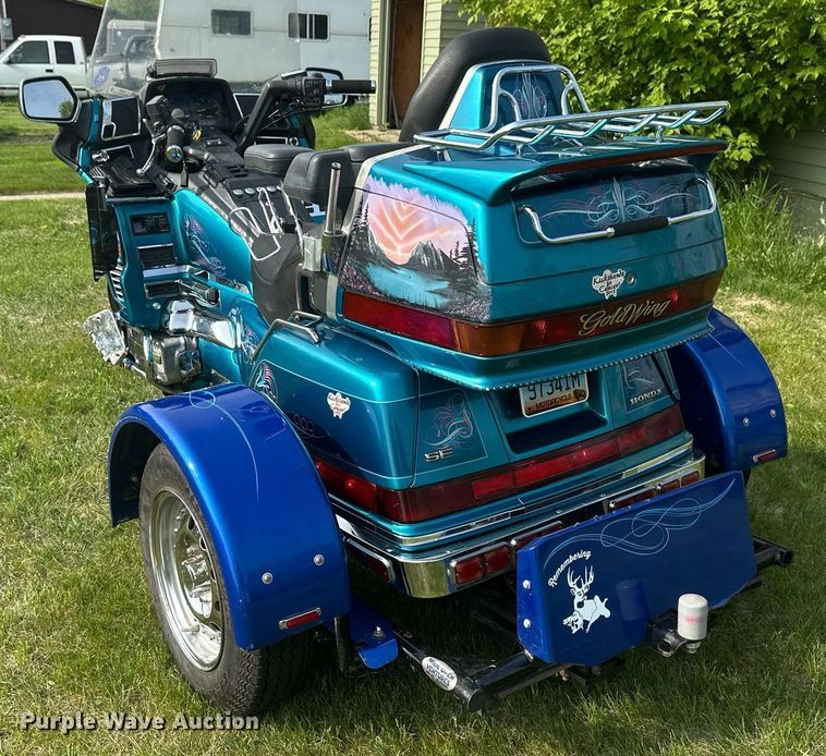 image for item DZ8987 1992 Honda GL1500SE motorcycle