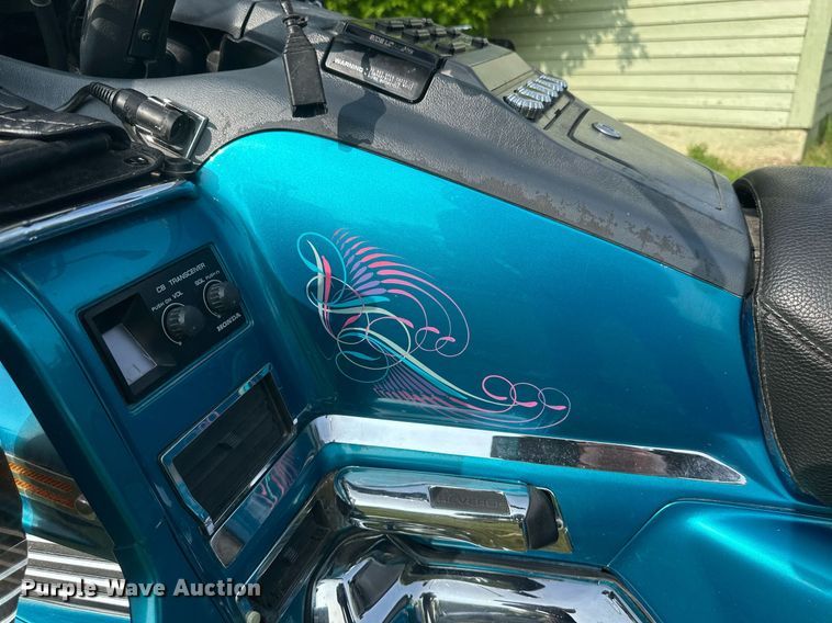 image for item DZ8987 1992 Honda GL1500SE motorcycle