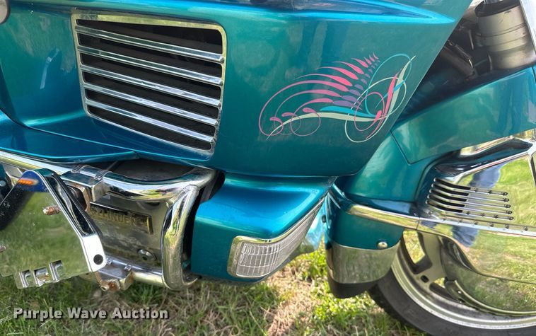 image for item DZ8987 1992 Honda GL1500SE motorcycle