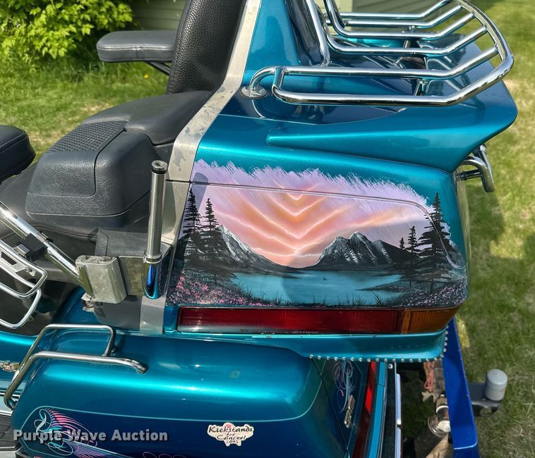 image for item DZ8987 1992 Honda GL1500SE motorcycle