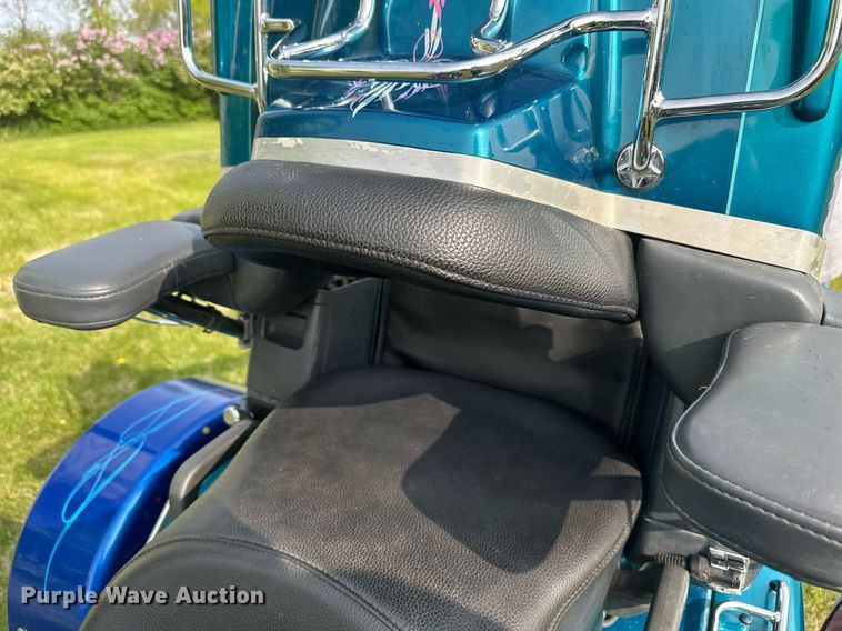 image for item DZ8987 1992 Honda GL1500SE motorcycle