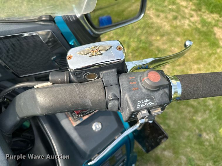 image for item DZ8987 1992 Honda GL1500SE motorcycle