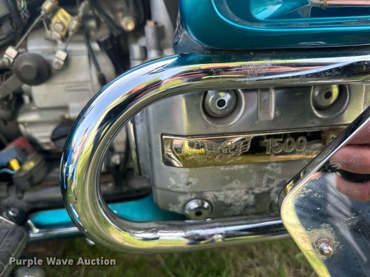 image for item DZ8987 1992 Honda GL1500SE motorcycle