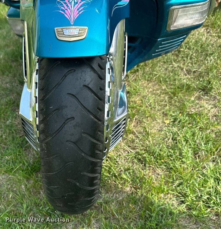 image for item DZ8987 1992 Honda GL1500SE motorcycle