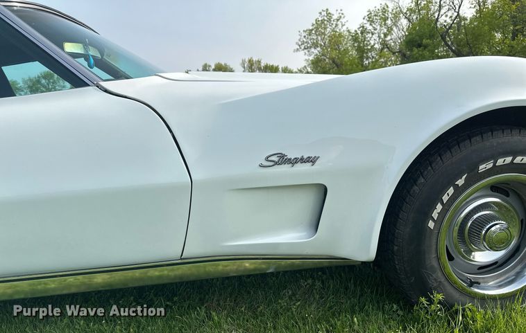 image for item DZ8989 1976 Chevrolet Corvette Stingray 