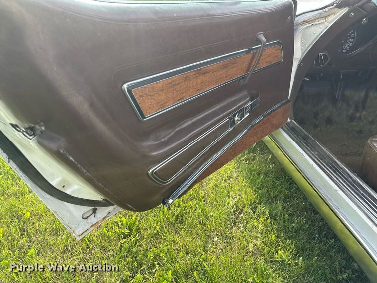 image for item DZ8989 1976 Chevrolet Corvette Stingray 