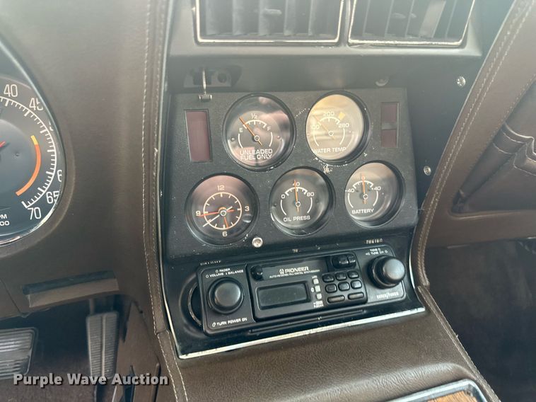 image for item DZ8989 1976 Chevrolet Corvette Stingray 